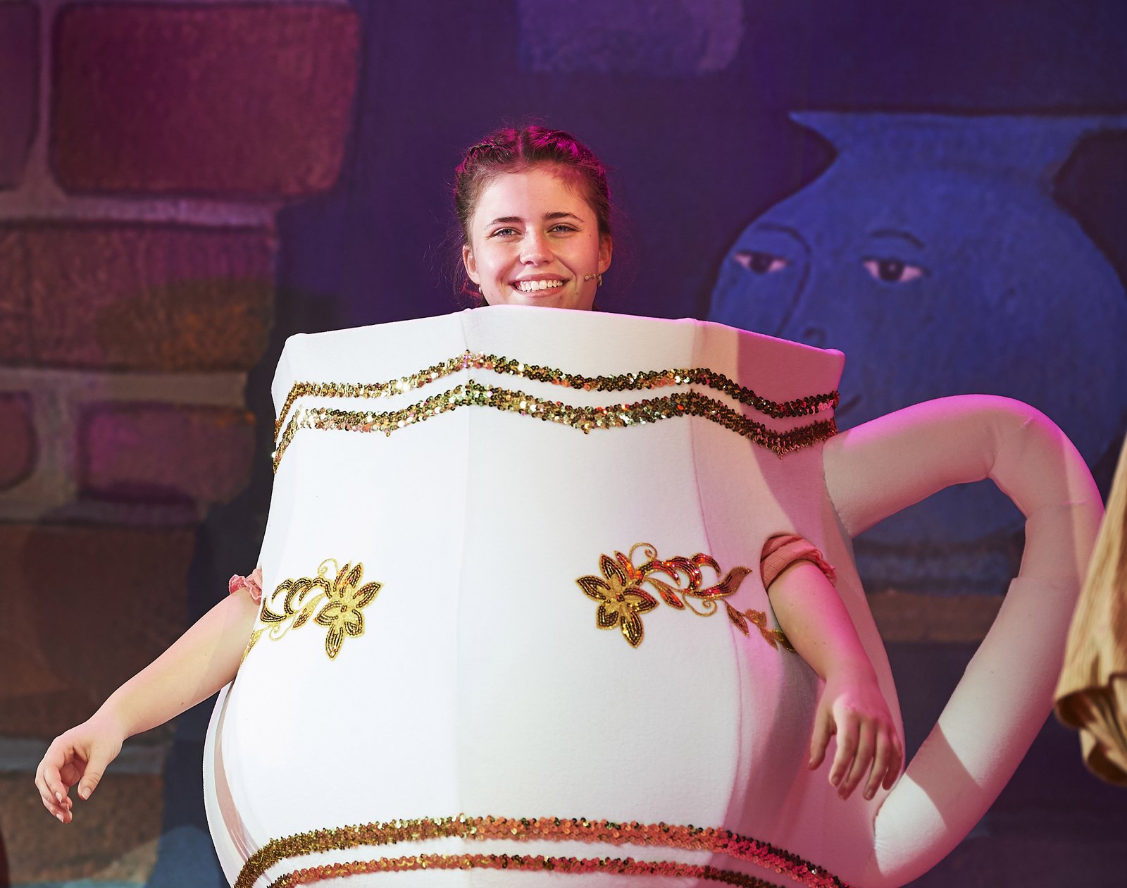 THEATRE COSTUME MAKER